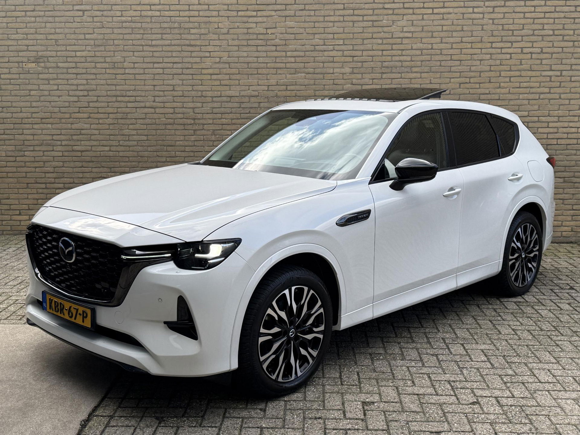 Foto van Mazda CX-60