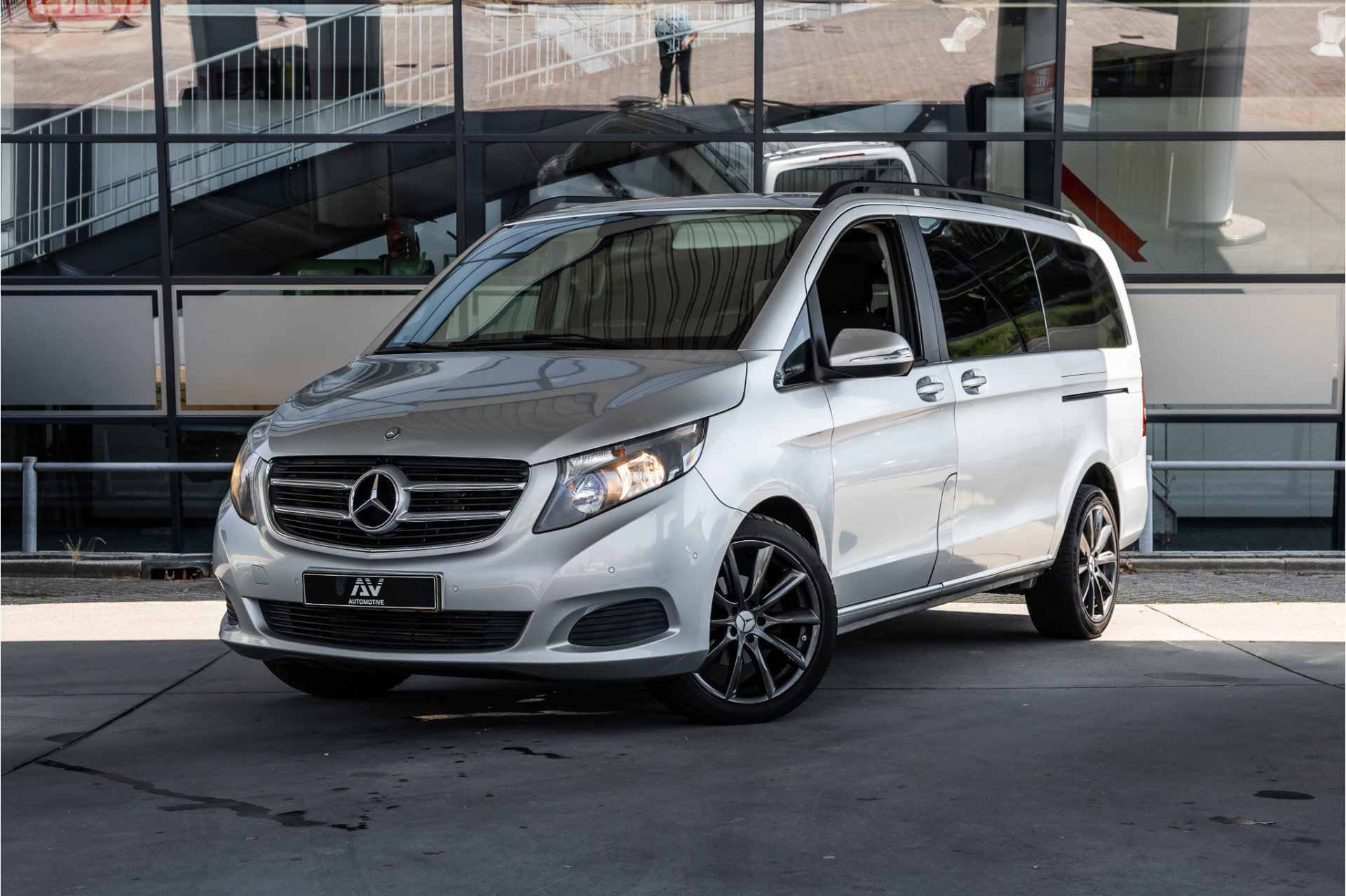 Foto van Mercedes-Benz V-Klasse
