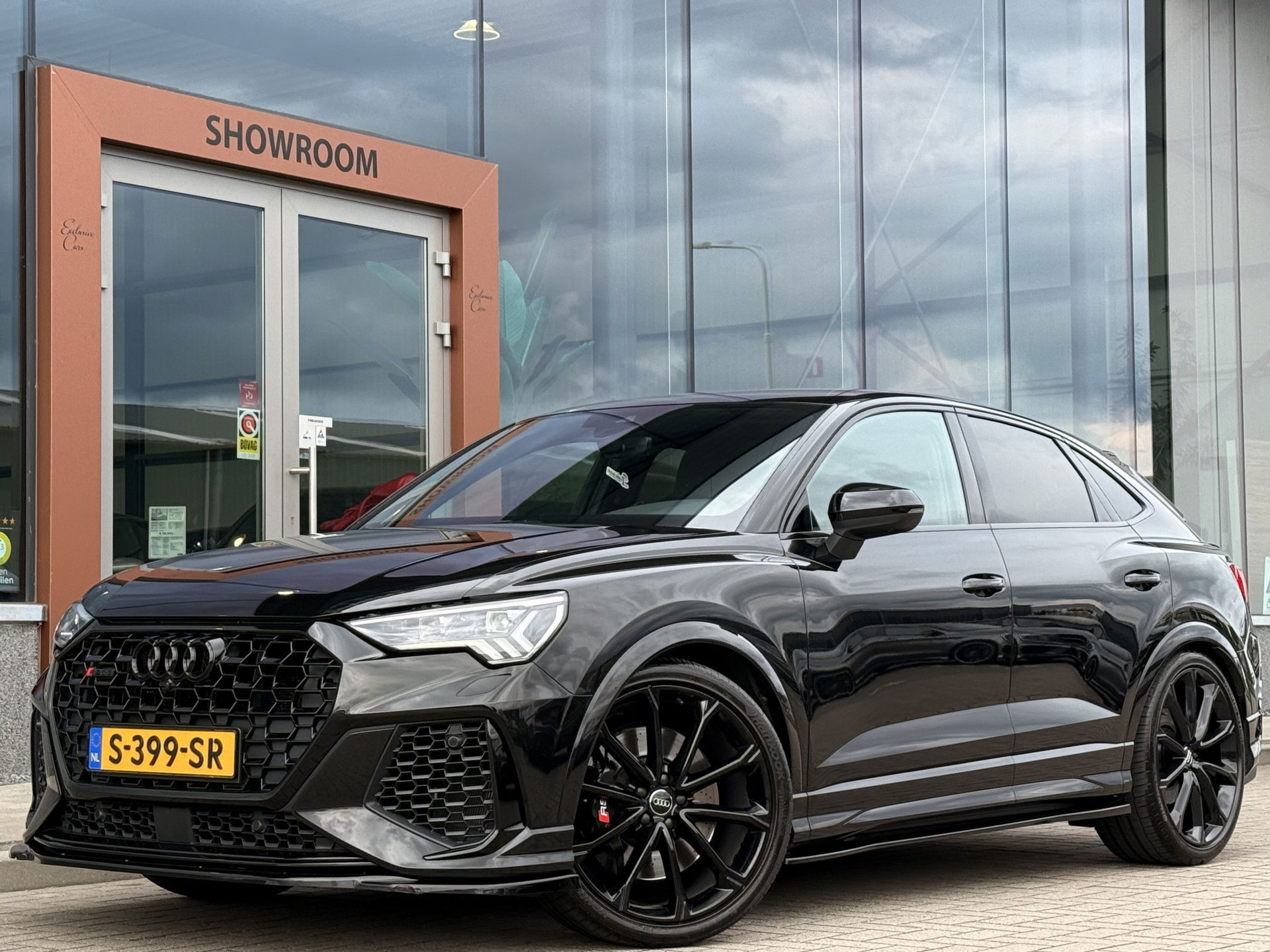 Foto van Audi RSQ3 2.5 TFSI Sportback | RS-Stoelen | Bang en Olufsen | 360 Camera |