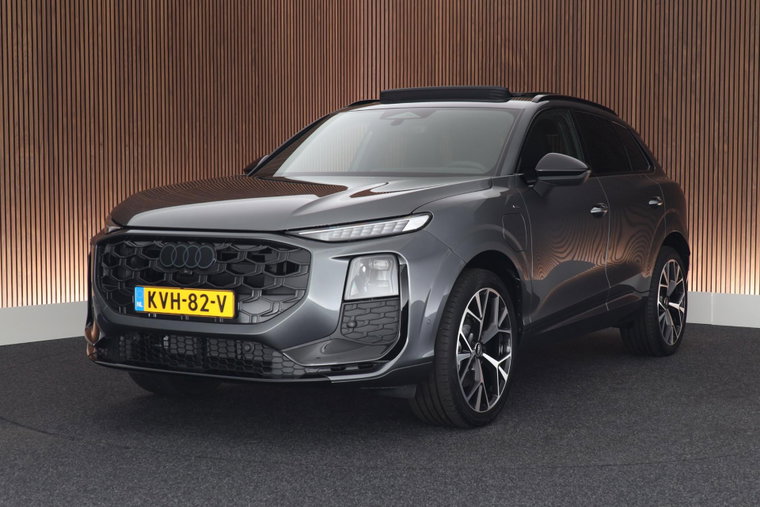 Audi Q3 foto 1