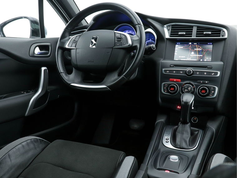 DS DS 4