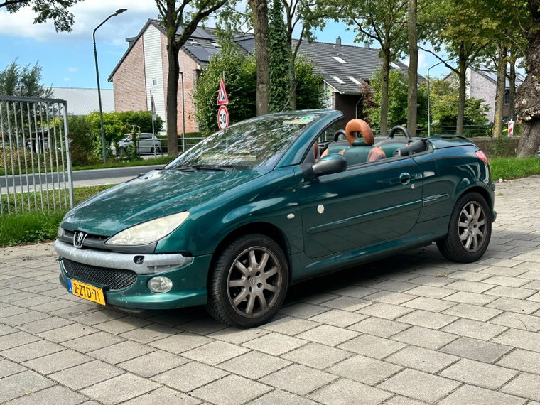 Peugeot 206 foto 1