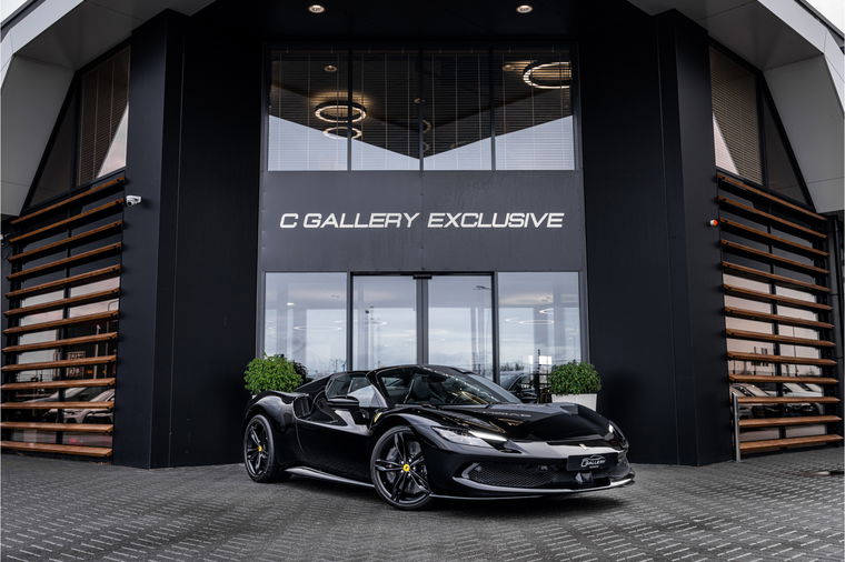 Foto van Ferrari 296 GTS