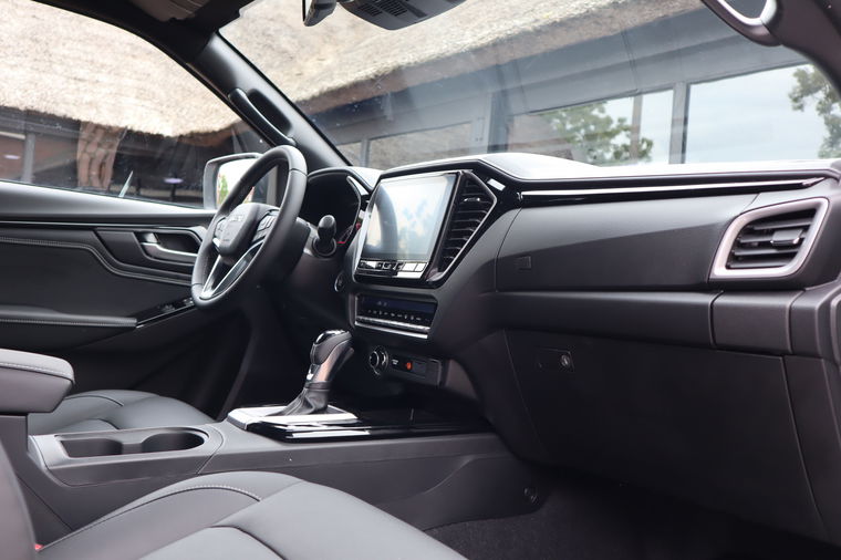 Isuzu D-max