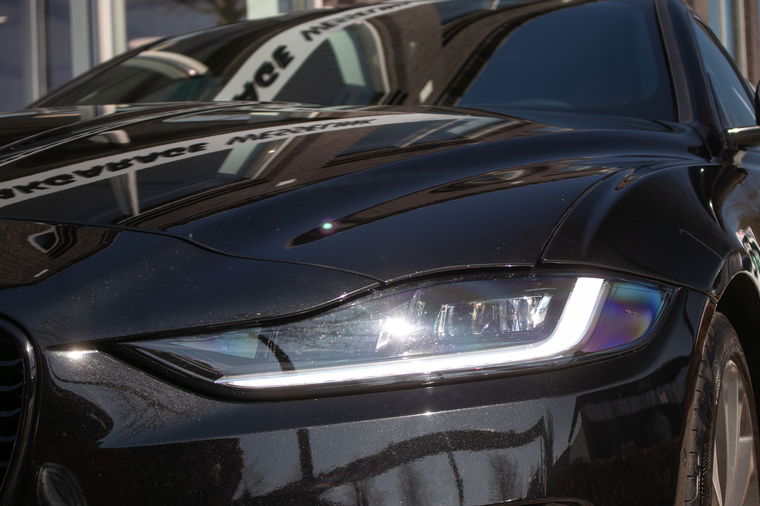 Jaguar XE