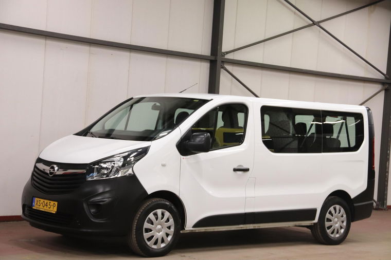 Foto van Opel Vivaro Combi