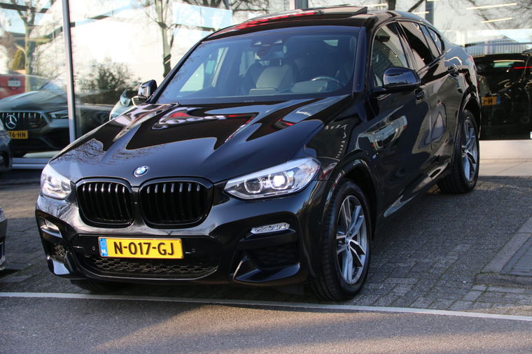 Foto van BMW X4