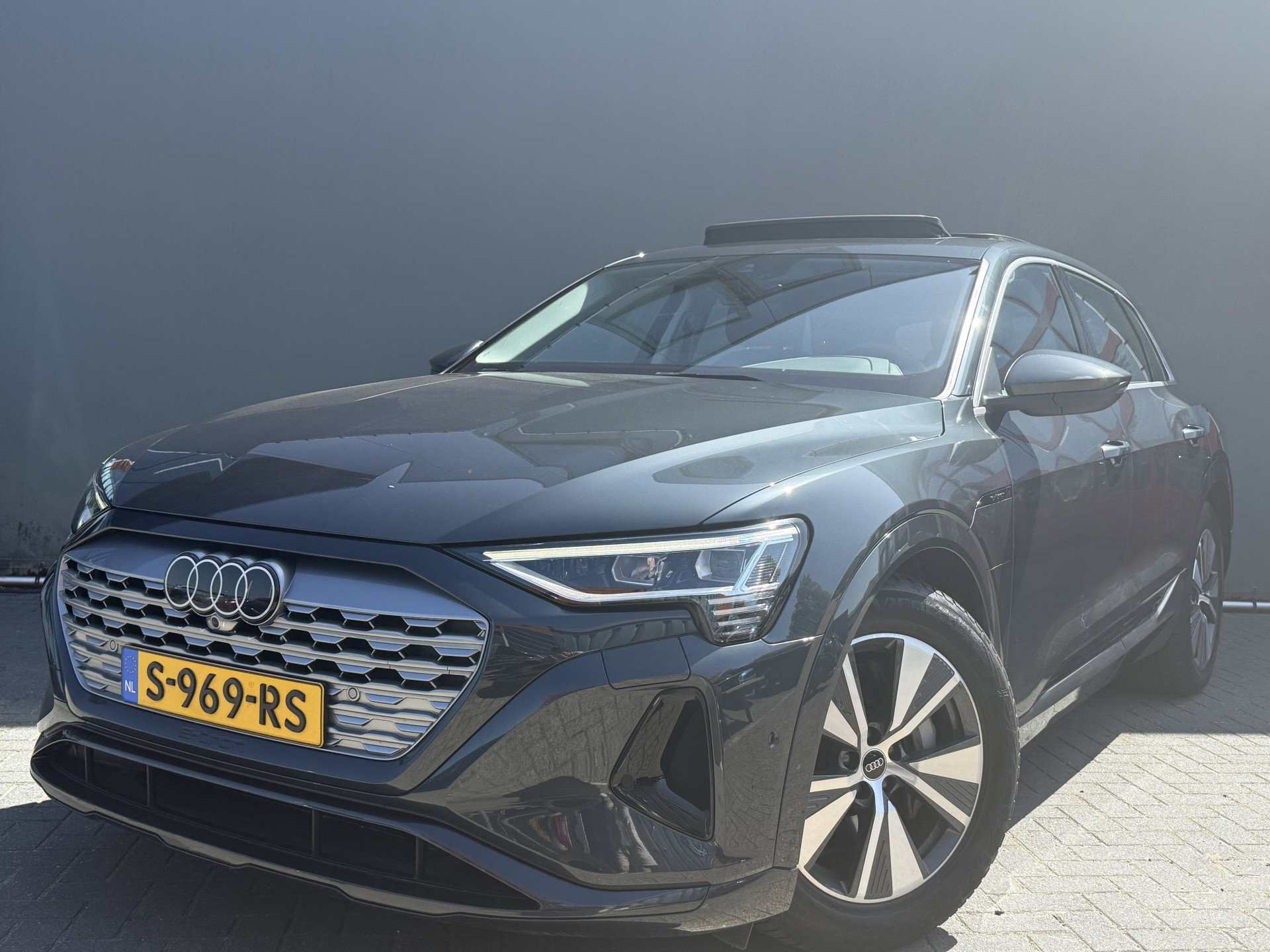 Foto van Audi Q8 e-tron
