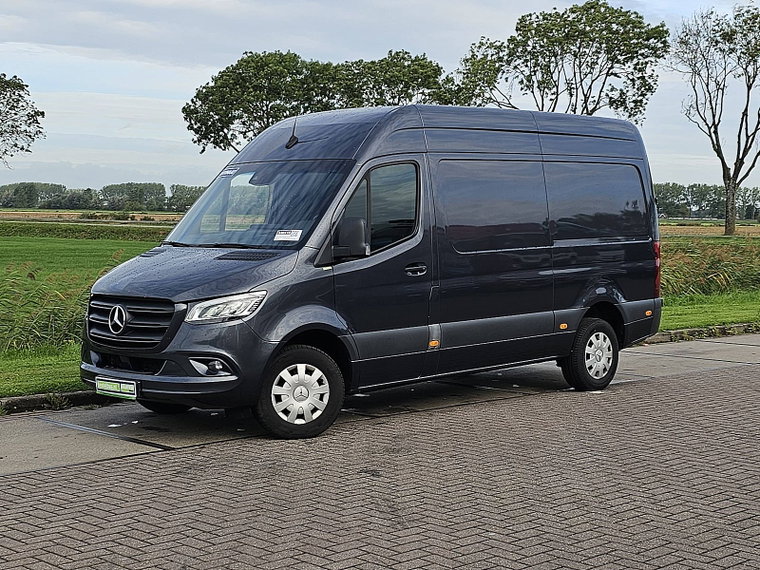 Foto van Mercedes-Benz Sprinter