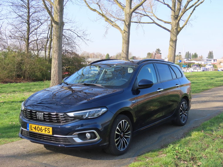 Foto van Fiat Tipo