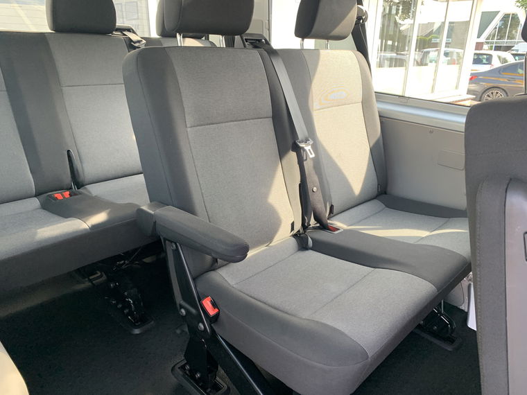 Volkswagen Transporter Kombi 9-persoons