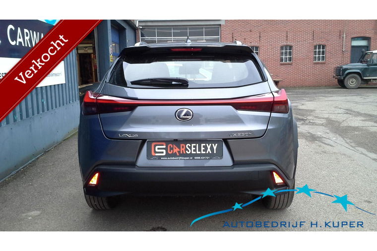 Lexus UX