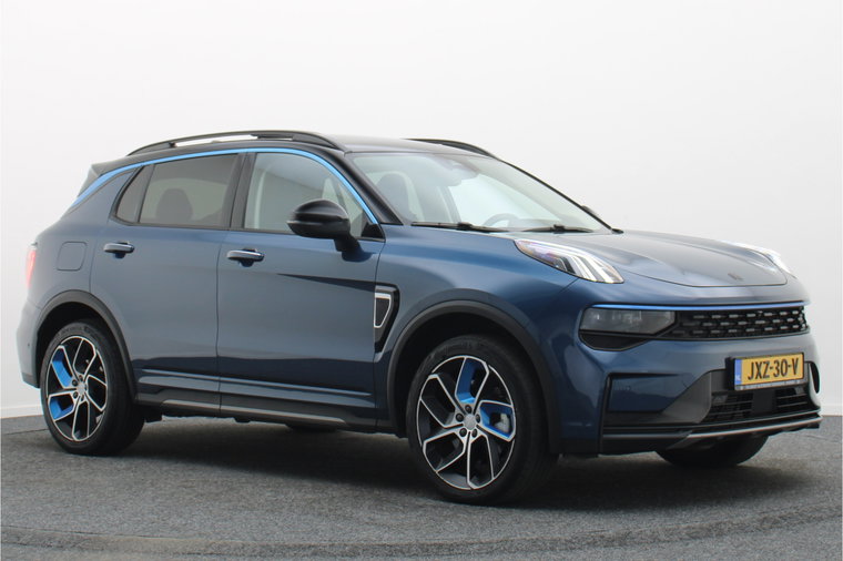 Lynk & Co 01