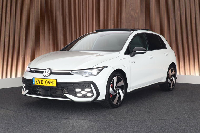 Volkswagen Golf foto 1