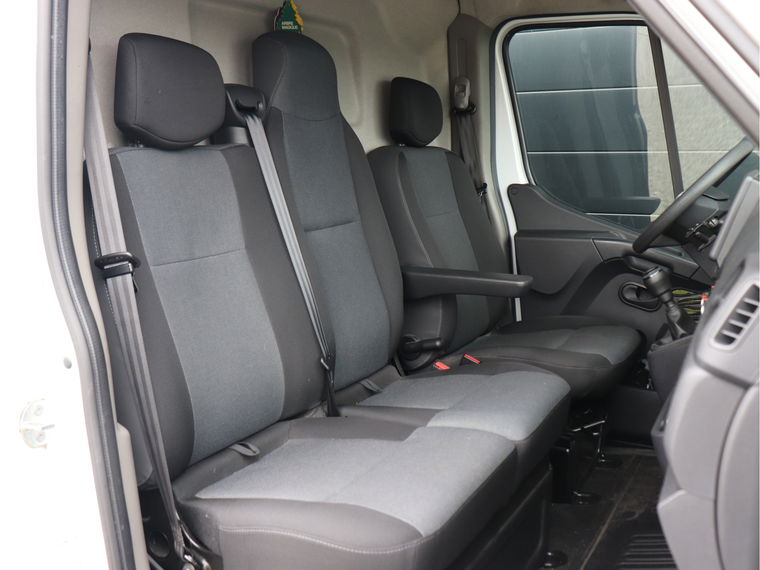 Nissan Interstar