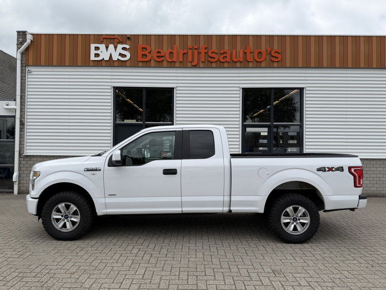 Ford F-150 foto 1