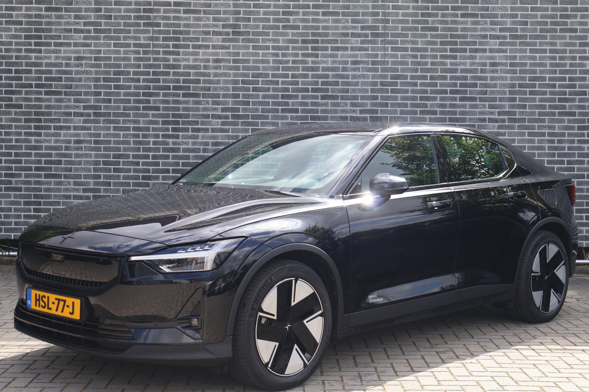 Foto van Polestar 2