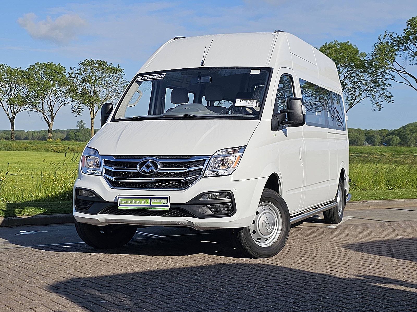 Foto van Maxus EV80