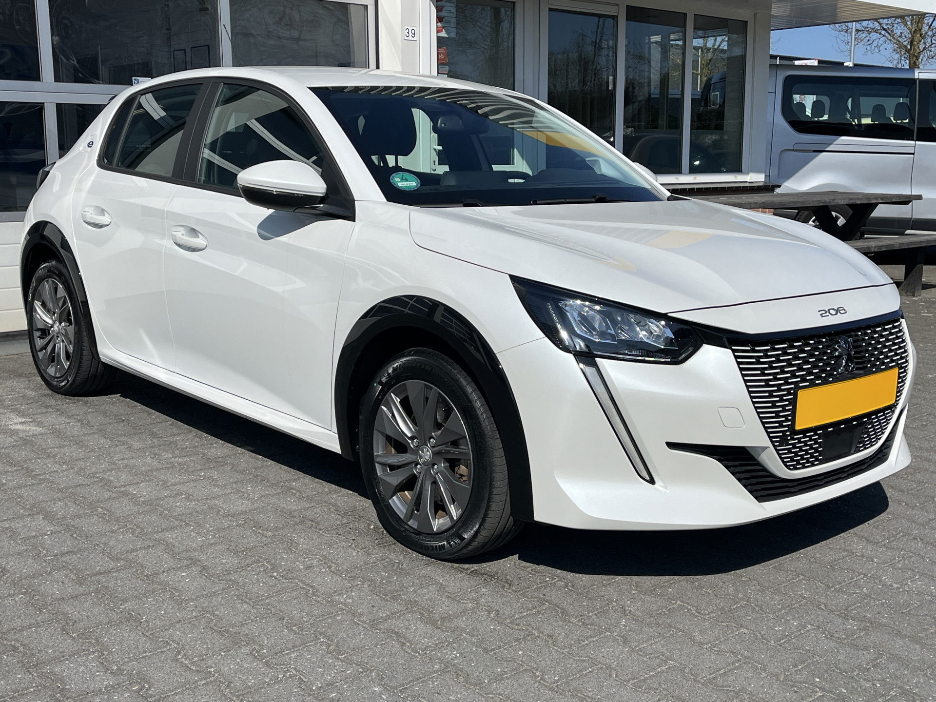 Foto van Peugeot e-208