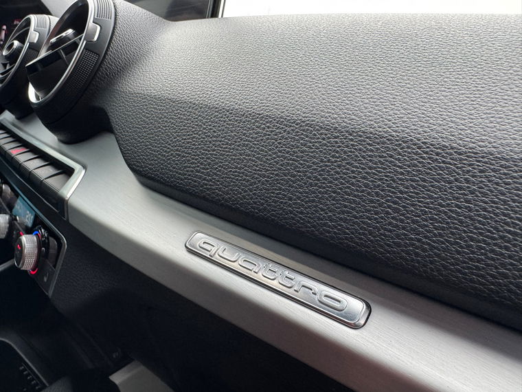 Audi SQ2