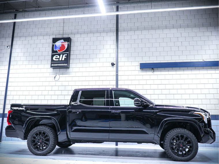 Toyota Tundra SR5 TRD Pro Sport