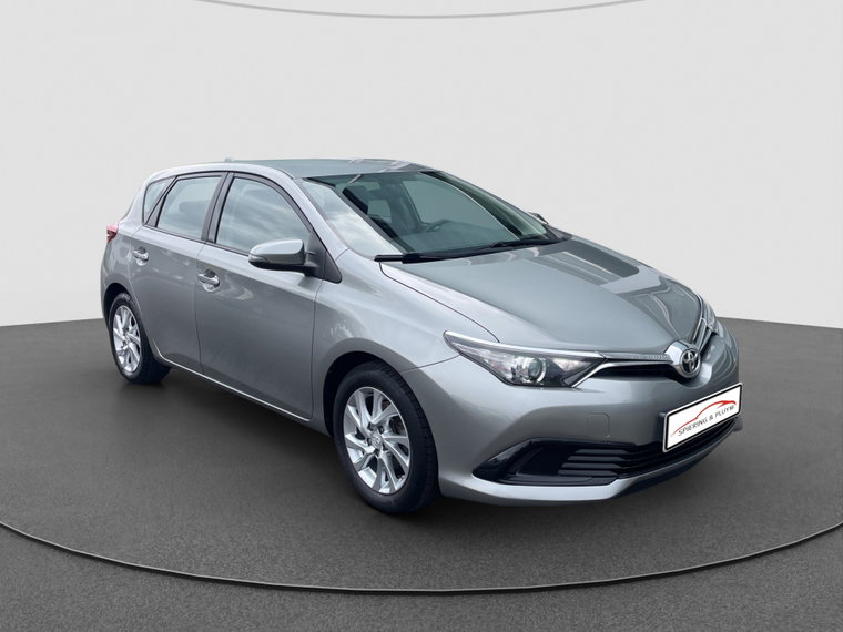 Toyota Auris foto 1