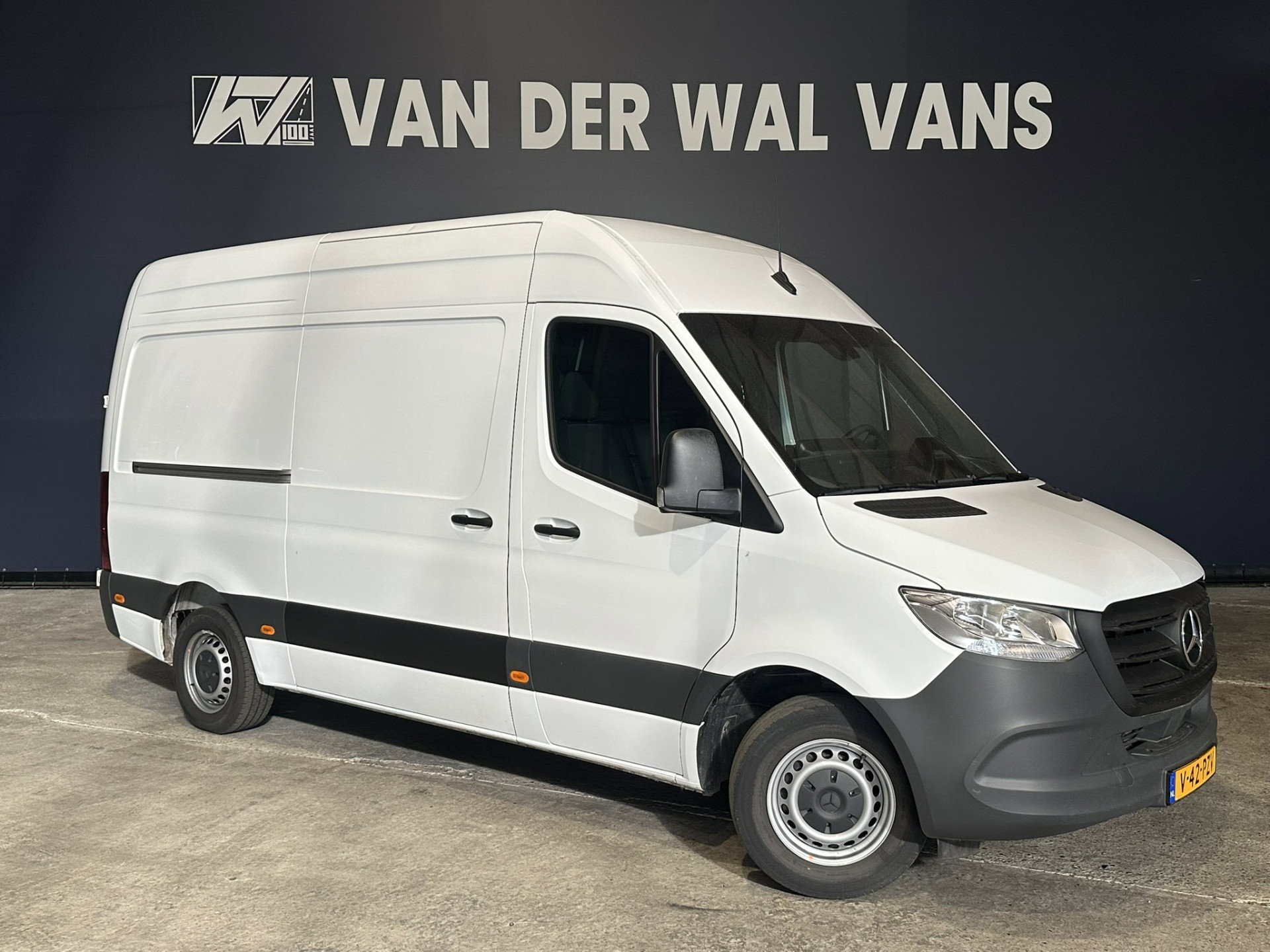 Mercedes-Benz Sprinter 311 CDI L2H2 2025 model Euro6 Airco | XXL MBUX | Apple Carplay | Camera | Cruisecontrol