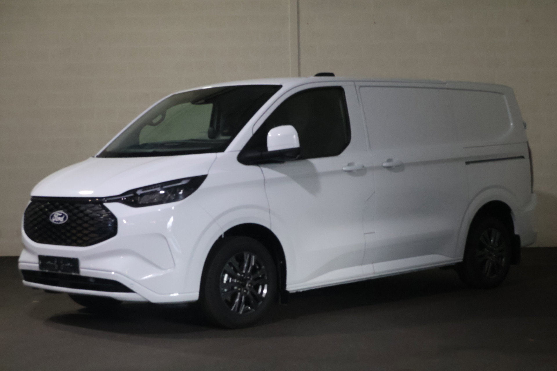 Foto van Ford E-Transit Custom