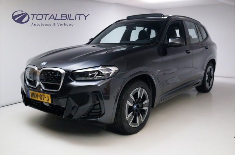 Foto van BMW iX3
