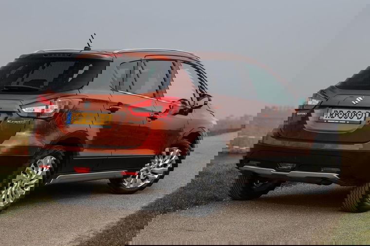Suzuki S-Cross