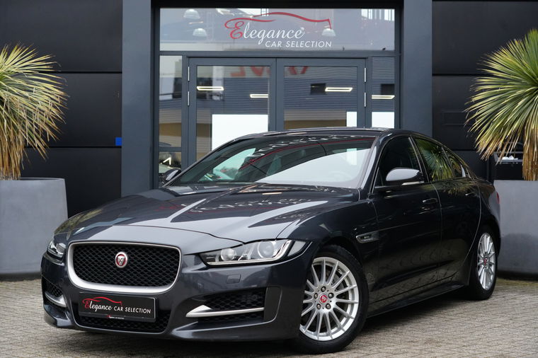 Foto van Jaguar XE