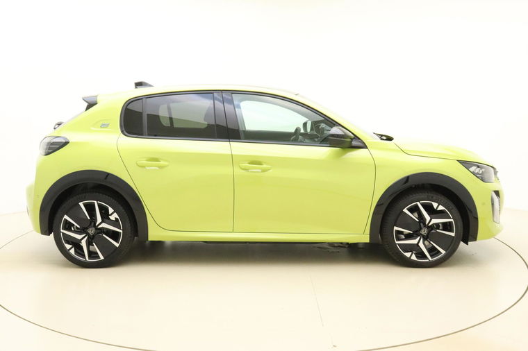 Peugeot e-208