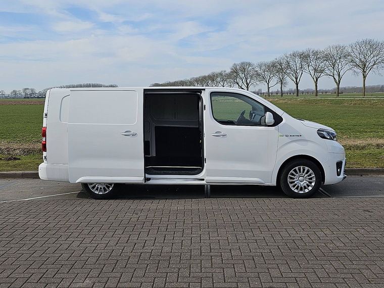 Toyota pro-ace