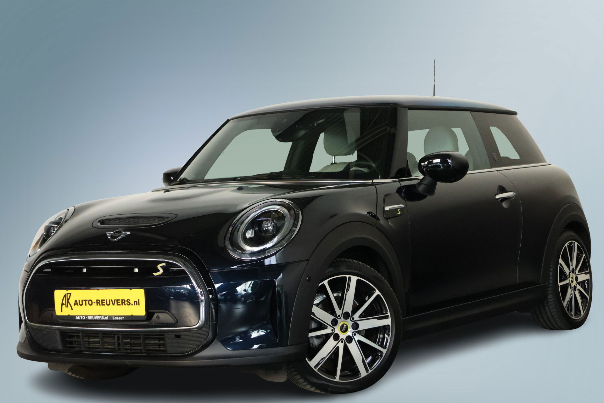 Foto van MINI Mini Electric