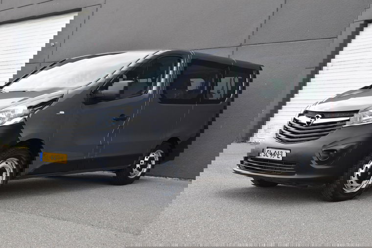 Foto van Opel Vivaro Combi