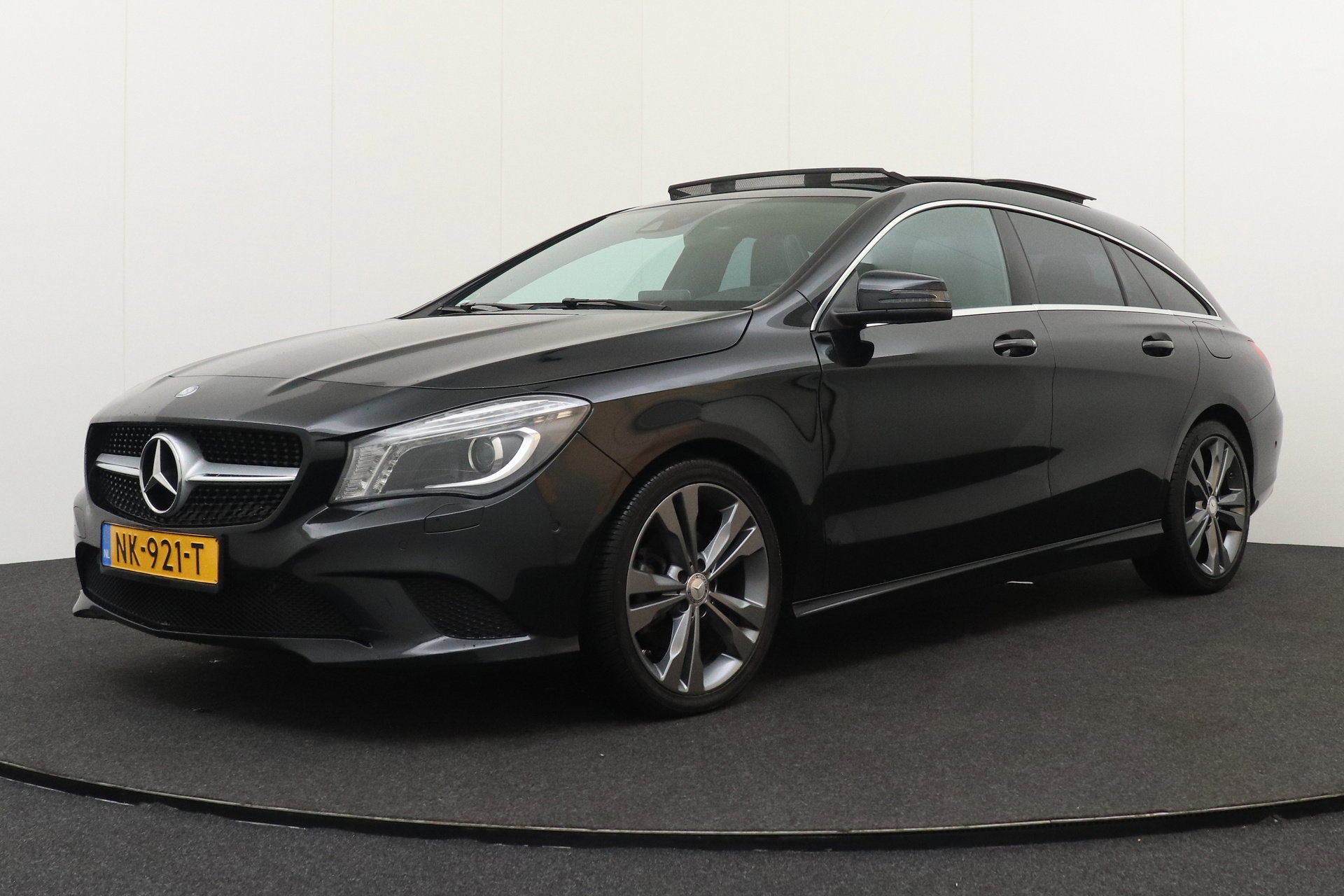 Foto van Mercedes-Benz CLA