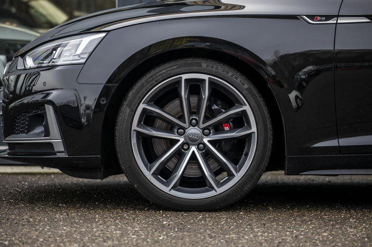 Audi S5
