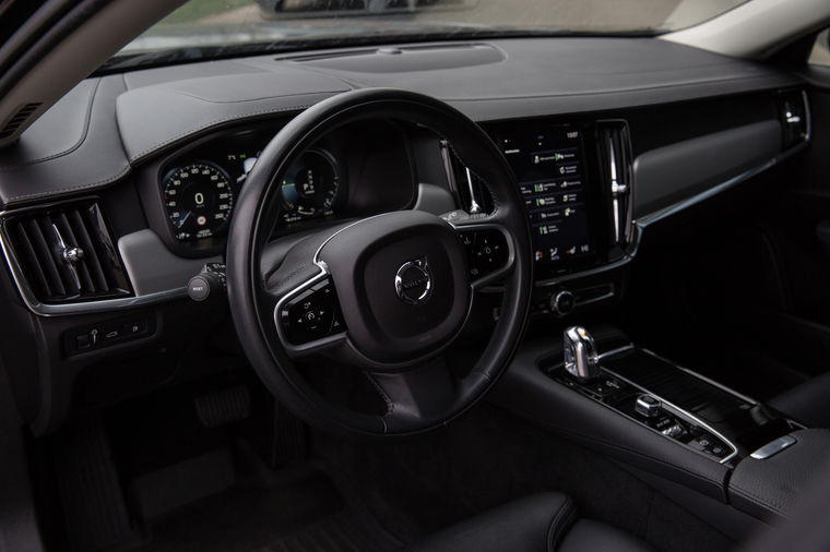 Volvo V90