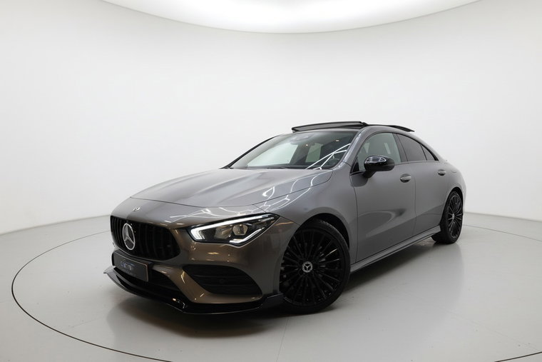 Mercedes-Benz CLA foto 1