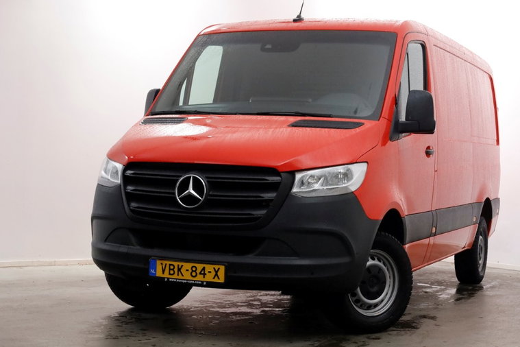 Mercedes-Benz Sprinter foto 1