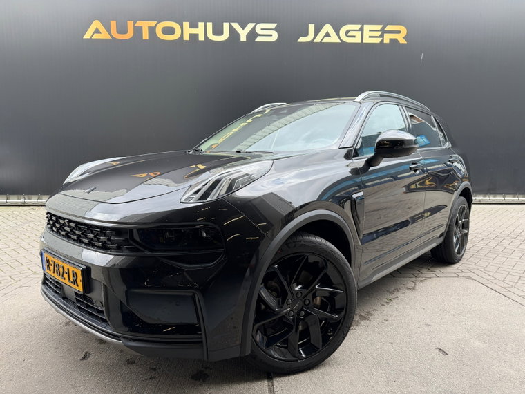 Lynk & Co 01 foto 1