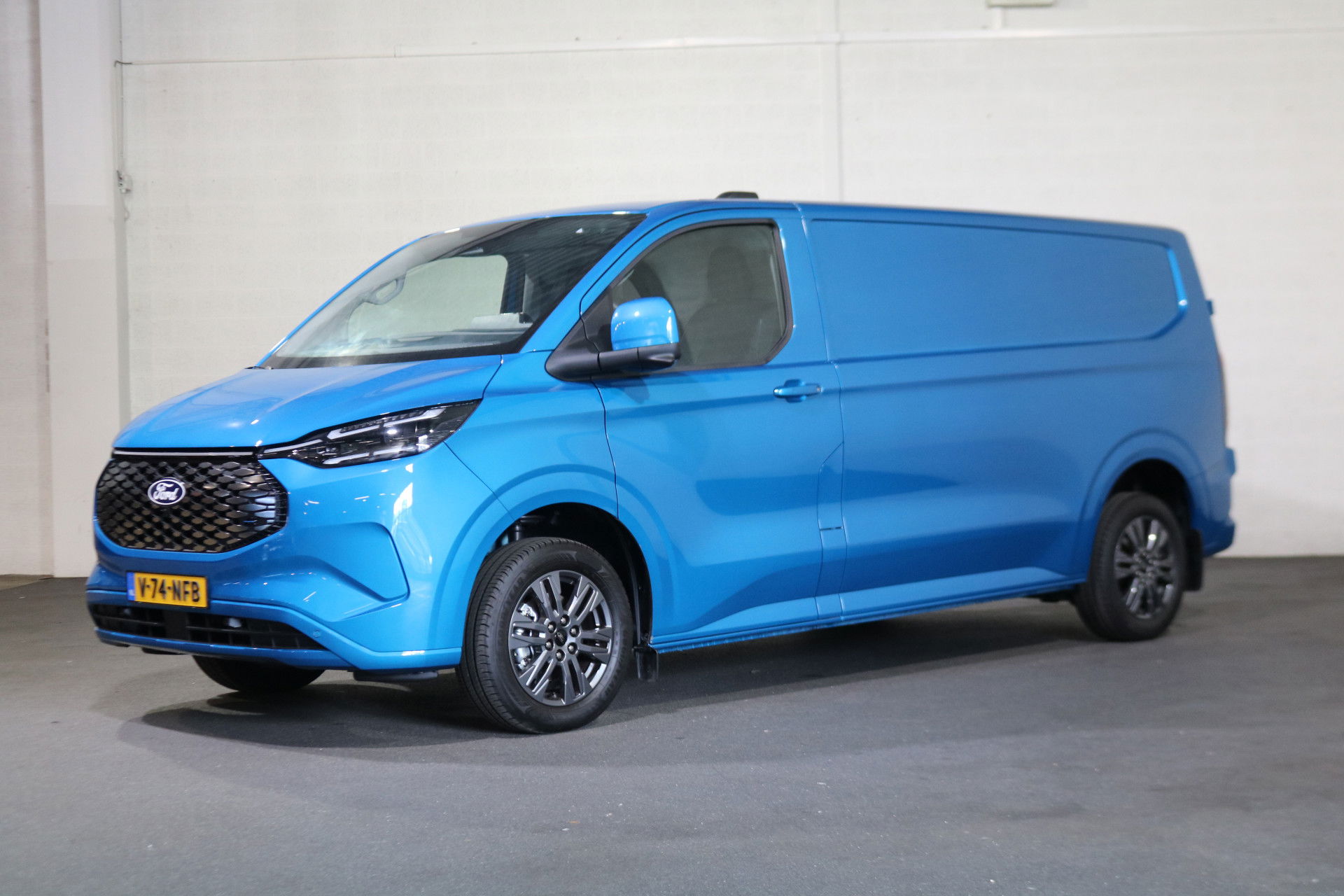 Foto van Ford E-Transit Custom