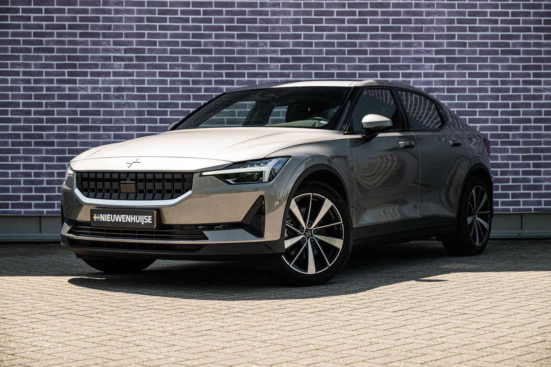 Foto van Polestar 2