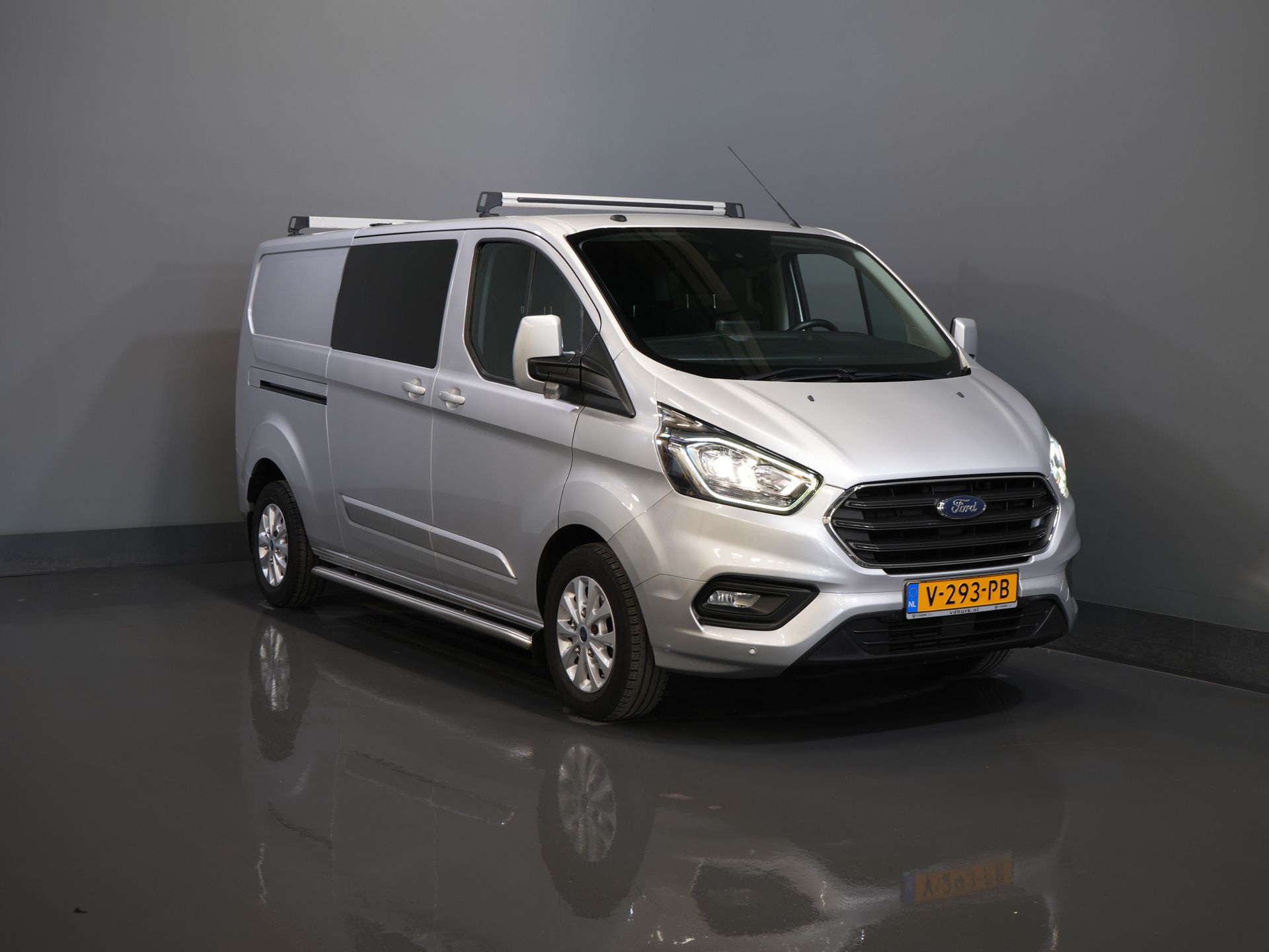 Ford Transit Custom 2.0 TDCI 130 pk Aut. L2 Limited DC Dubbel Cabine 2xSchuifdeur/ Stoelverw./ Carplay/ Cruise/ PDC/ Camera/ Navi/ Trekhaak/ Alarm III
