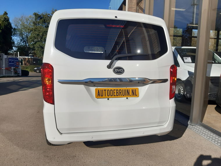 Nissan E-NV200