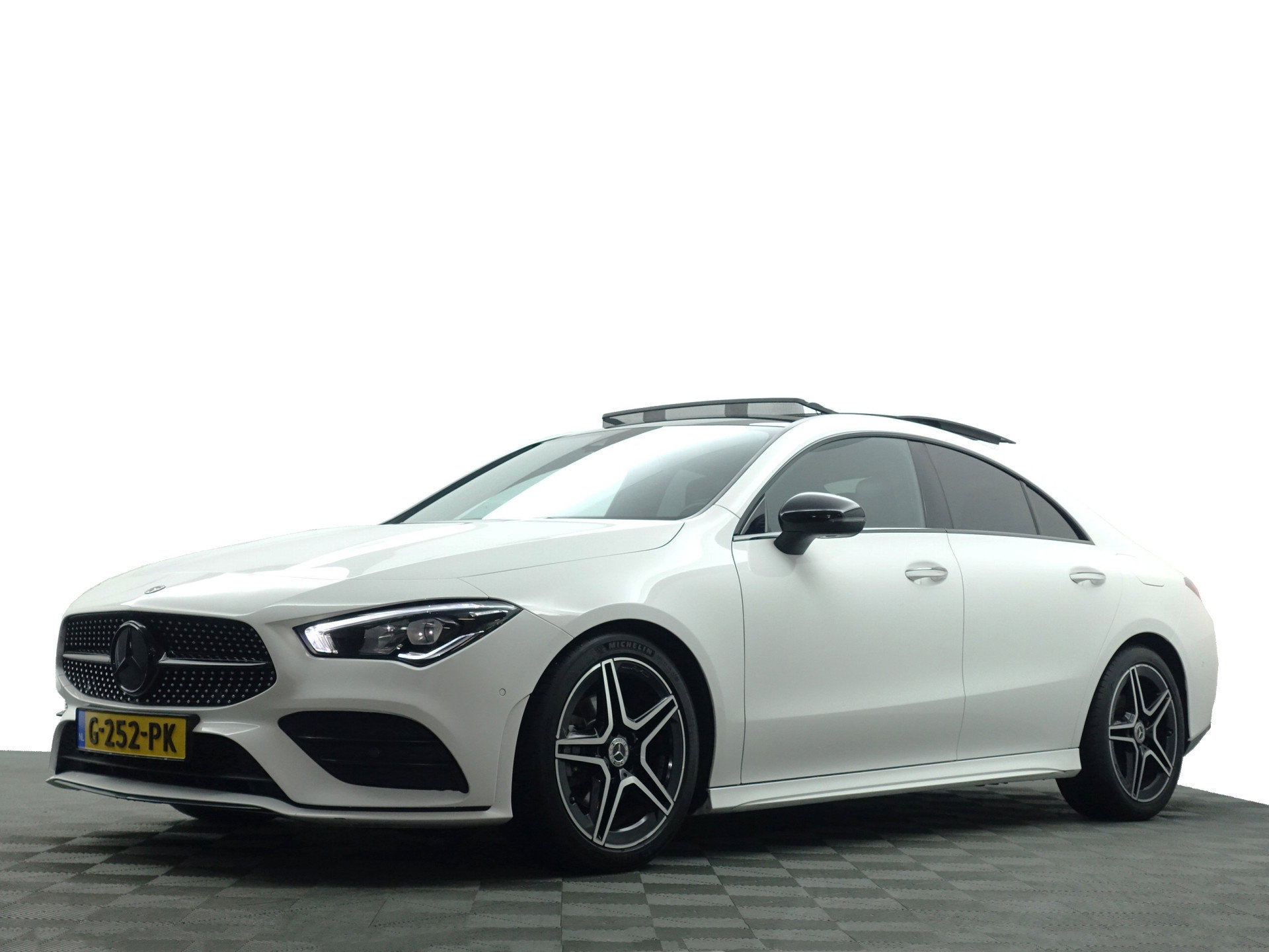Foto van Mercedes-Benz CLA