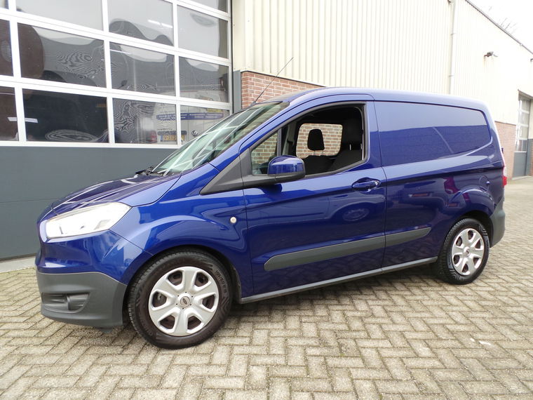 Foto van Ford Transit Courier