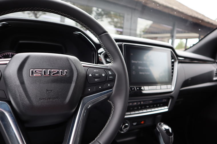 Isuzu D-max