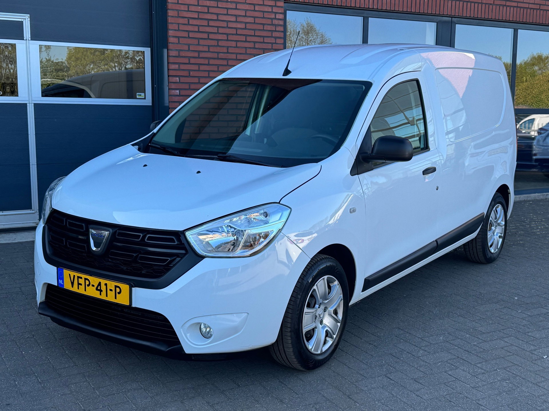 Foto van Dacia Dokker