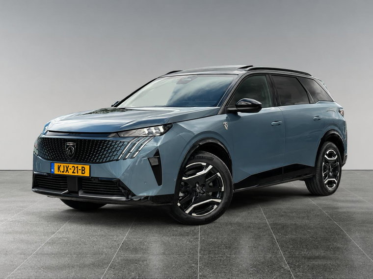 Peugeot e-5008